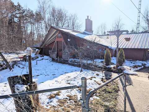 3154 S 39 Road, Cadillac, MI 49601