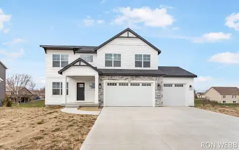 9453 Fields Drive, Zeeland, MI 49464