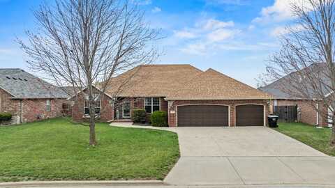 445 E Sequoia Street, Republic, MO 65738
