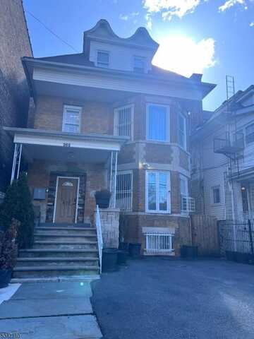 439 Mount Prospect Ave, Newark, NJ 07104