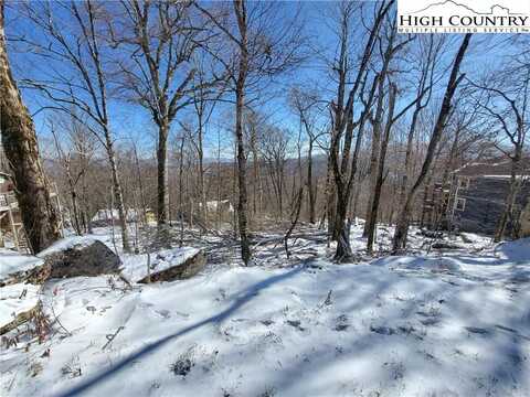 116 Village Road, Beech Mountain, NC 28604