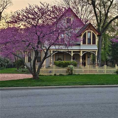 401 S Harrison Street, Olathe, KS 66061