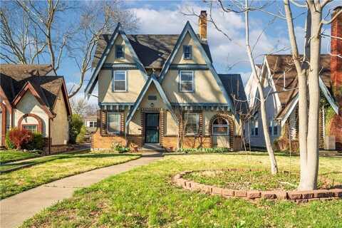 420 E 75th Street, Kansas City, MO 64131