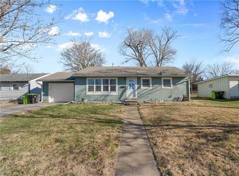 706 W Clay Street, Harrisonville, MO 64701