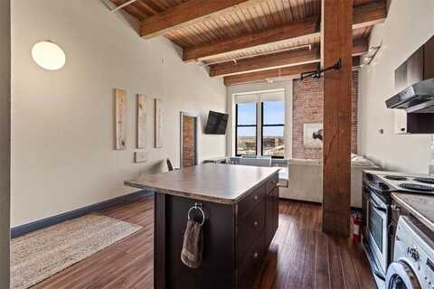 308 W 8th Street, Kansas City, MO 64105