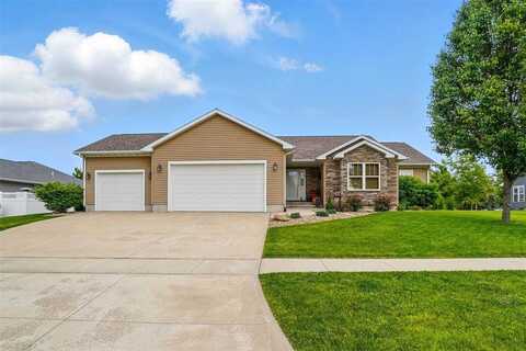1417 Campbell Dr, Washington, IA 52353