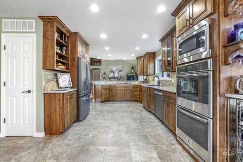 4124 N Meadow Ridge Circle, Twin Falls, ID 83301