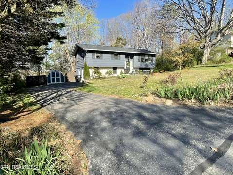 12213 W Kingsgate Rd, Farragut, TN 37934
