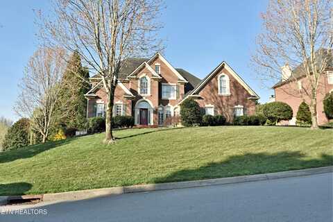 1841 Regents Park Rd, Knoxville, TN 37922