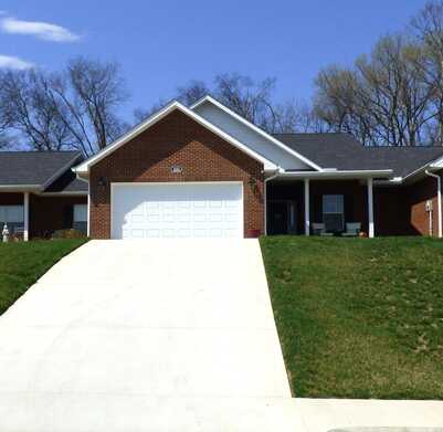 1032 Patriots Landing, Dandridge, TN 37725