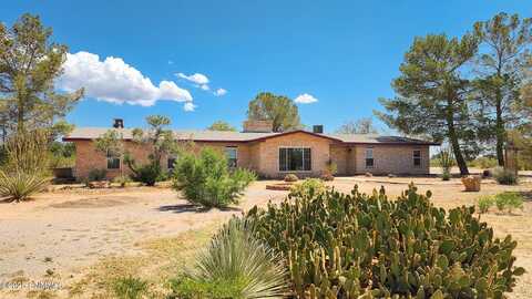 5750 Shadow Hills Road, Las Cruces, NM 88012