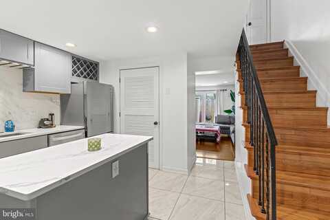 1854 DUTCH VILLAGE DR #R-270, HYATTSVILLE, MD 20785