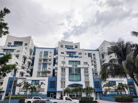 7600 Collins Ave, Miami Beach, FL 33141