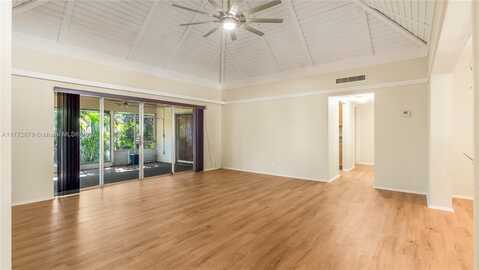 6102 White Oak Ln, Tamarac, FL 33319