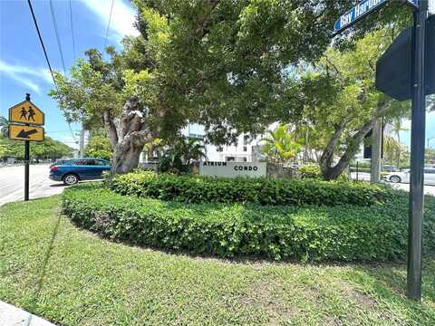 1075 93rd St, Bay Harbor Islands, FL 33154