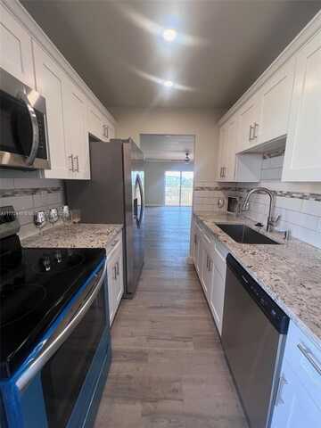 3201 NE 14th St Cswy, Pompano Beach, FL 33062