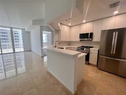 801 Brickell Key Blvd, Miami, FL 33131