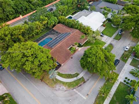305 E Shore Dr E, Miami, FL 33133