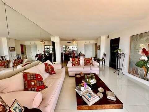 3625 N Country Club Dr, Aventura, FL 33180