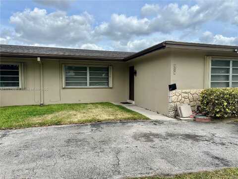 7001 NW 15th St, Plantation, FL 33313