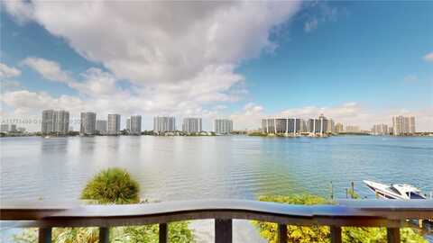 17878 N Bay Rd, Sunny Isles Beach, FL 33160