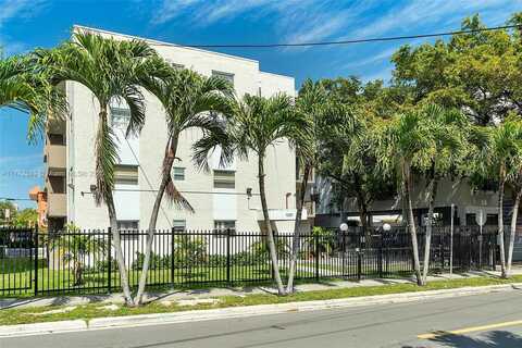 1337 NW 1st St, Miami, FL 33125