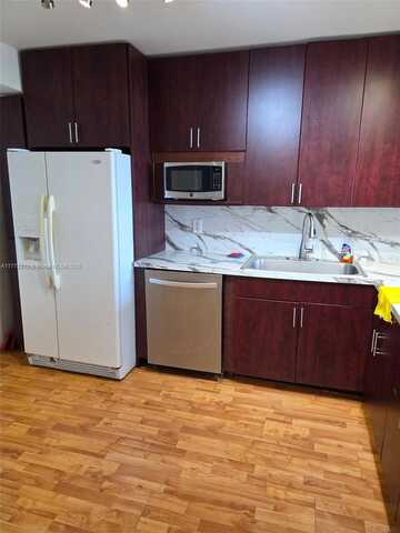 1351 NE Miami Gardens Dr, Miami, FL 33179