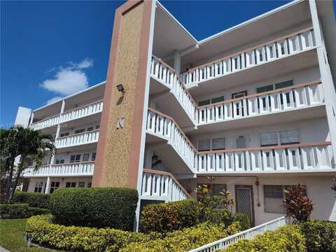 1069 N Lyndhurst N, Deerfield Beach, FL 33442