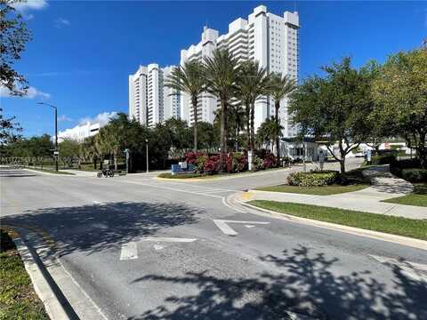 14951 Royal Oaks Ln, North Miami, FL 33181