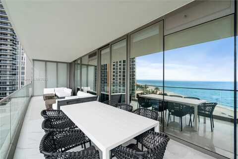 18975 Collins Ave, Sunny Isles Beach, FL 33160