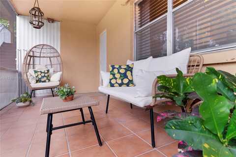 2837 Pierce St, Hollywood, FL 33020