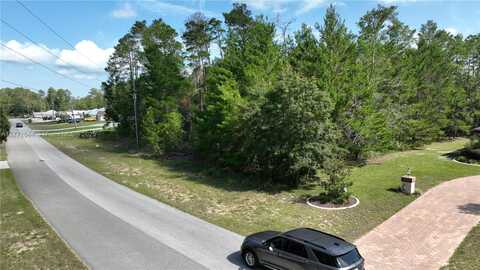 40 Village Center Dr, Homosassa Springs, FL 34446
