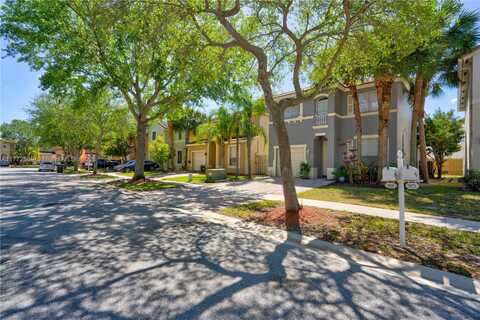 3868 Lake Tahoe Cir, West Palm Beach, FL 33409
