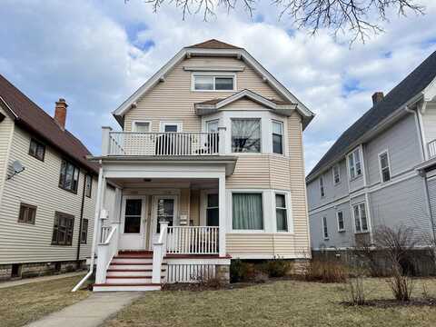 3348 N Oakland Ave, Milwaukee, WI 53211