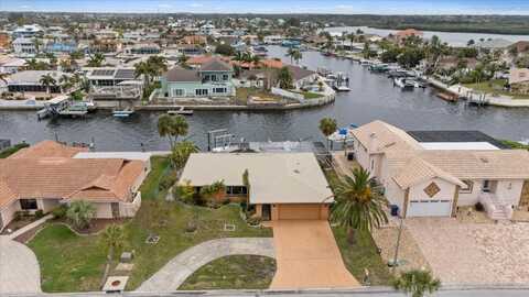 5000 SOUTHSHORE DRIVE, NEW PORT RICHEY, FL 34652