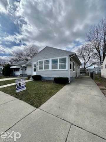 22139 Wilmot, Eastpointe, MI 48021