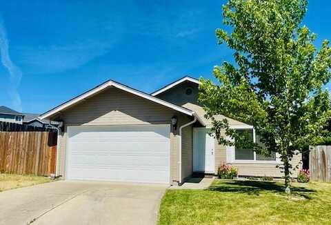 584 Clearview Way, Eagle Point, OR 97524