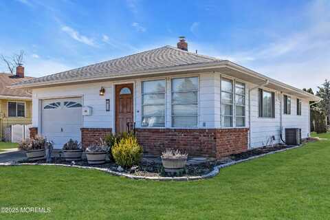 23 Anguilla Lane, Toms River, NJ 08757