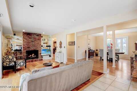14 Edwards Drive, Freehold, NJ 07728