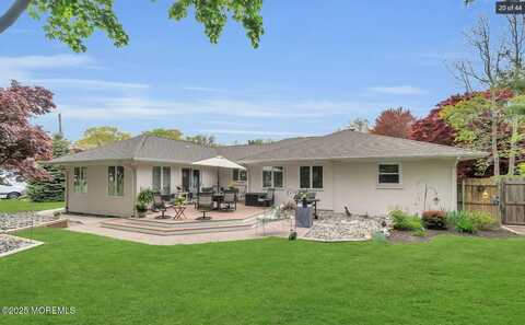 400 Lake Avenue, Oakhurst, NJ 07755