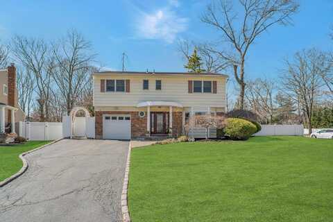 16 Glenmere Lane, Commack, NY 11725