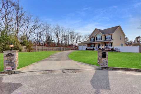 32 Grant Street, Port Jefferson Station, NY 11776