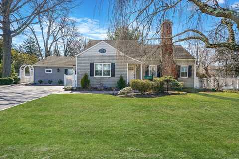 97 Elliman Place, Syosset, NY 11791