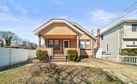132 S Terrace Place, Valley Stream, NY 11580