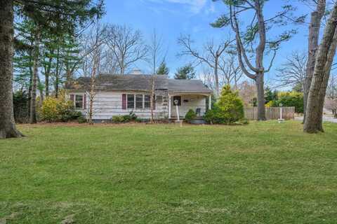 84 Landview Drive, Dix Hills, NY 11746