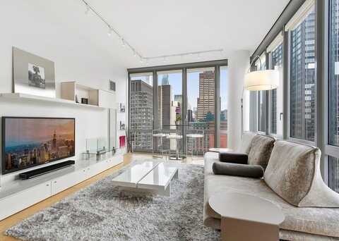 310 W 52 Street, New York (Manhattan), NY 10019