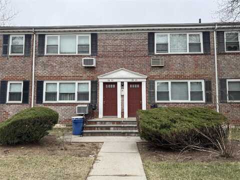 150-35 70th Rd, Flushing, NY 11367