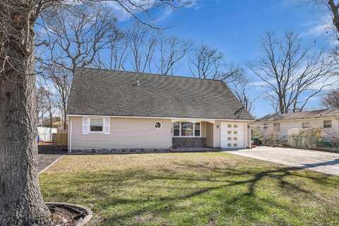 336 Auborn Avenue, Shirley, NY 11967