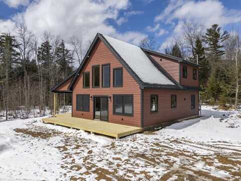 18 Thayer Way, Bethel, ME 04217