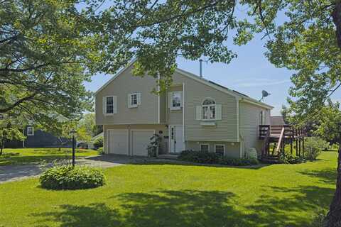 97 Gleason Street, Thomaston, ME 04861